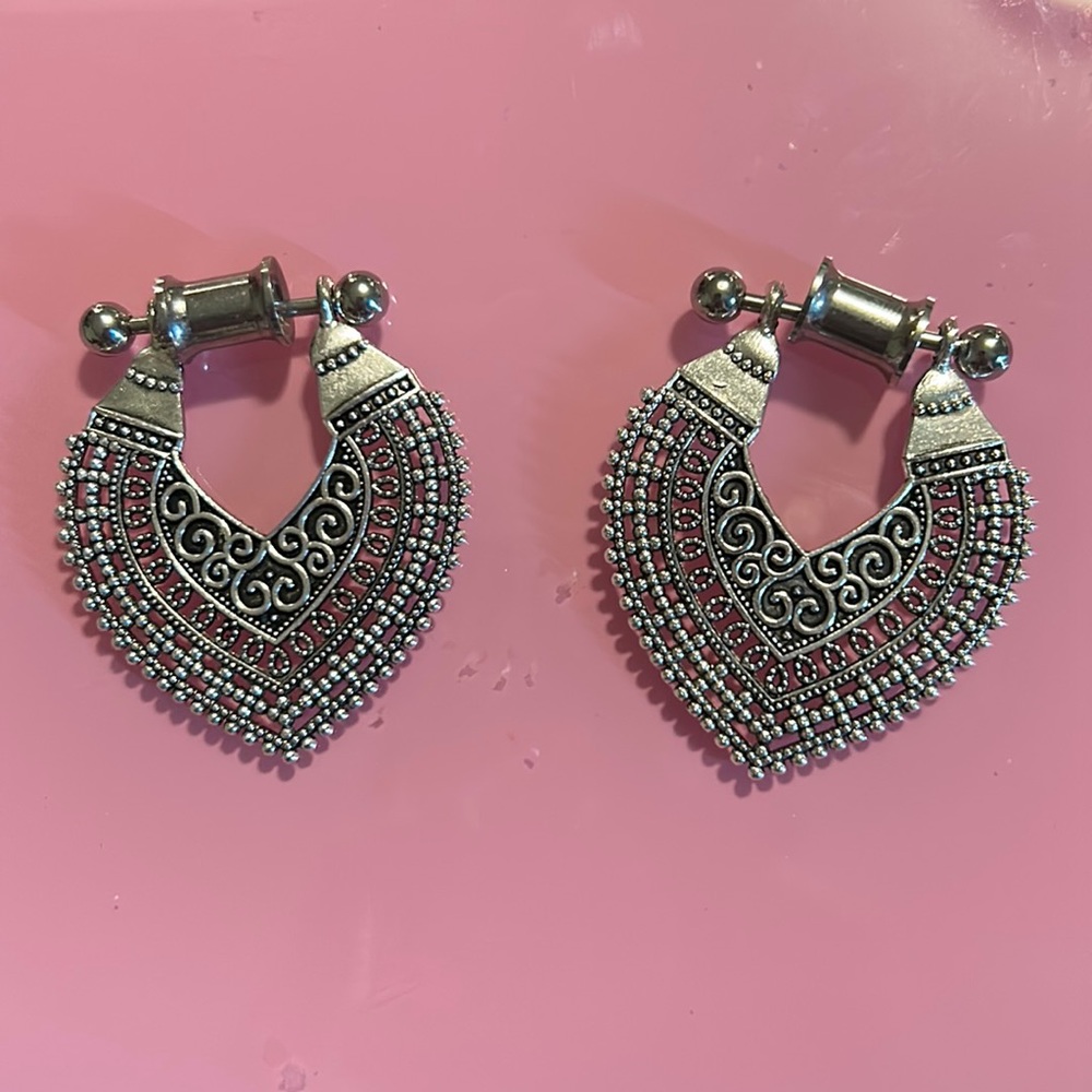 4G dangle earrings
